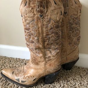 Corral Boots sz9